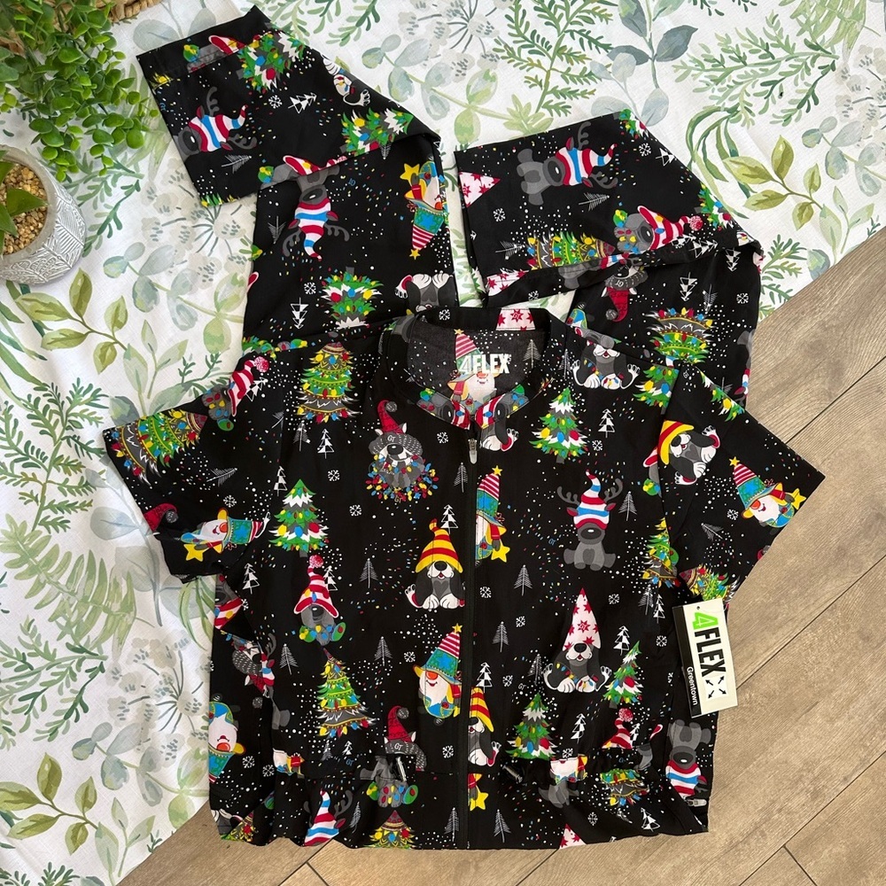 New Women’s Christmas Medical Nursing Scrub Jumpsuit Greentown 4 Flex Medium